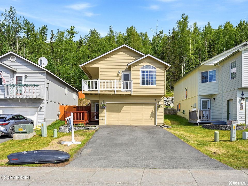 1st image of 19551 Highland Ridge Dr