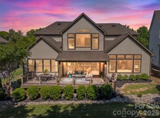 2077 Tatton Hall Rd, Fort Mill, SC 29715
