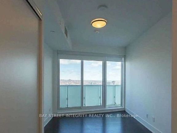 5th image of 403 Church St #3112