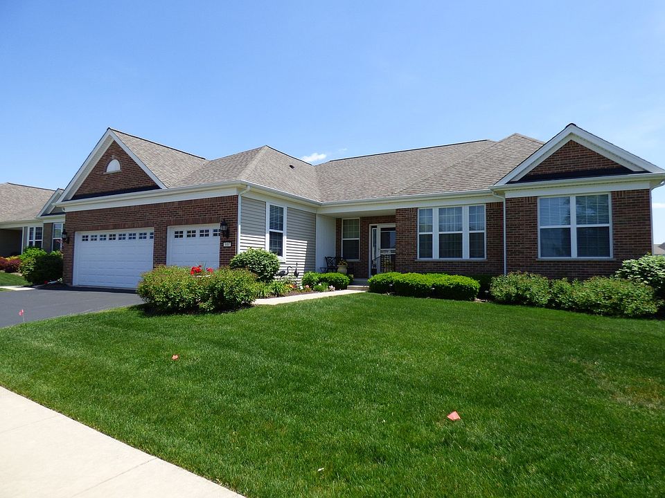 1st image of 3687 Canton Cir
