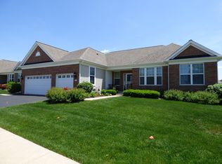3687 Canton Cir, Mundelein, IL 60060