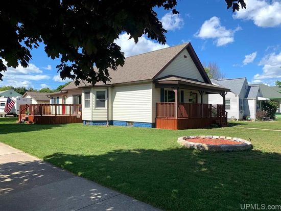 830 S 15th St Escanaba Mi 49829 Zillow