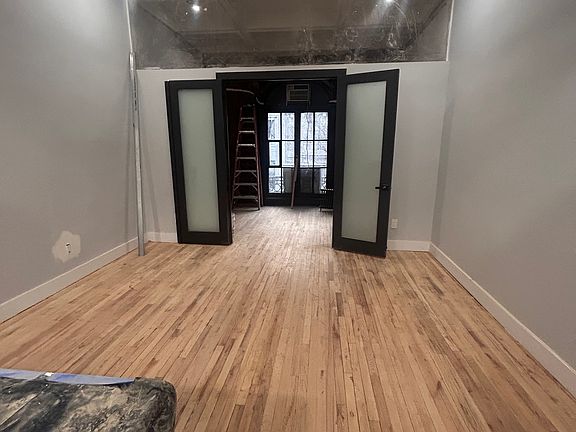 3rd image of 7 E 75th St #3A