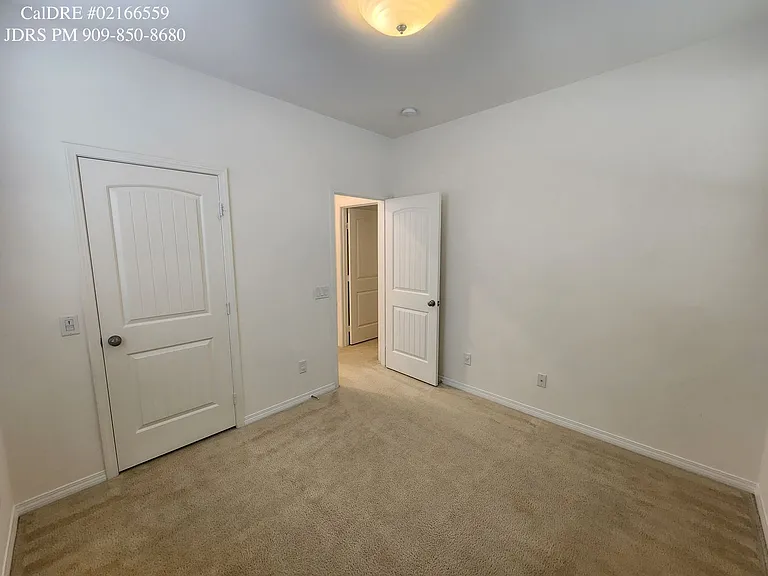 13891 Huntervale Dr — Photo 15