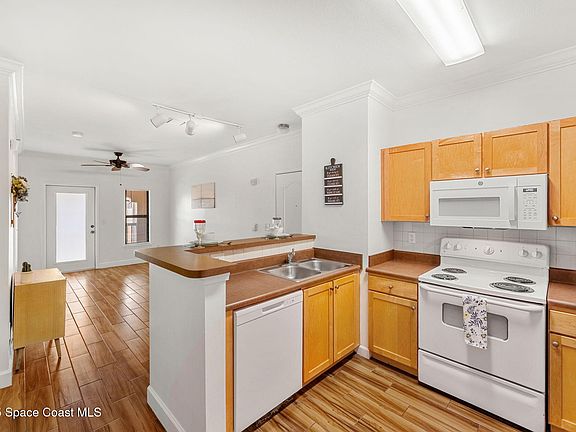 5th image of 6440 Borasco Dr APT 3505