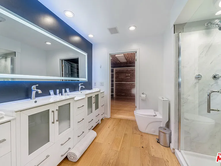 9305 Beverly Crest Dr — Photo 52