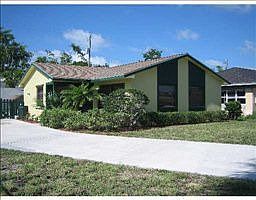1st image of 1698 Pleasant Dr