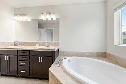 2730 Saga Ct NE — Photo 20