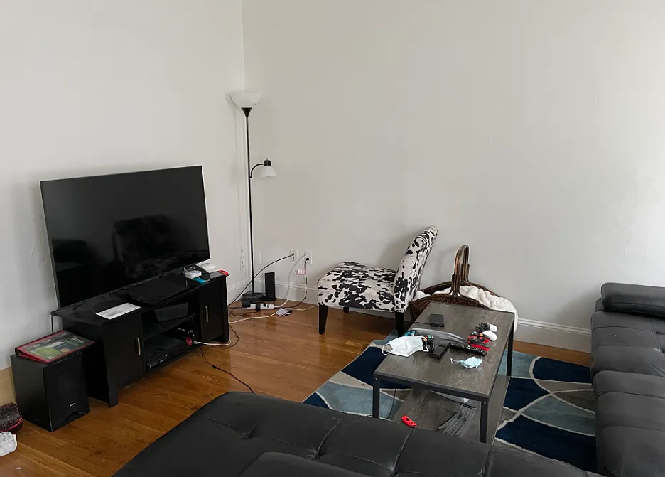 4 bed, 9999 sqft, $5,800 — Photo 4