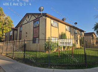 406 E Avenue Q #3-4, Palmdale, CA 93550