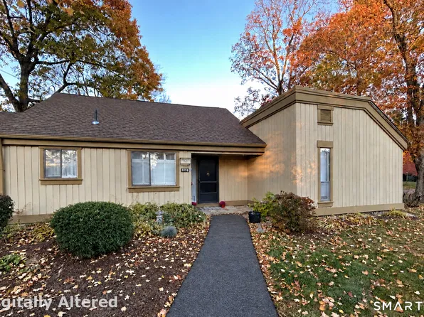 809 Heritage Village #B, Southbury, CT 06488