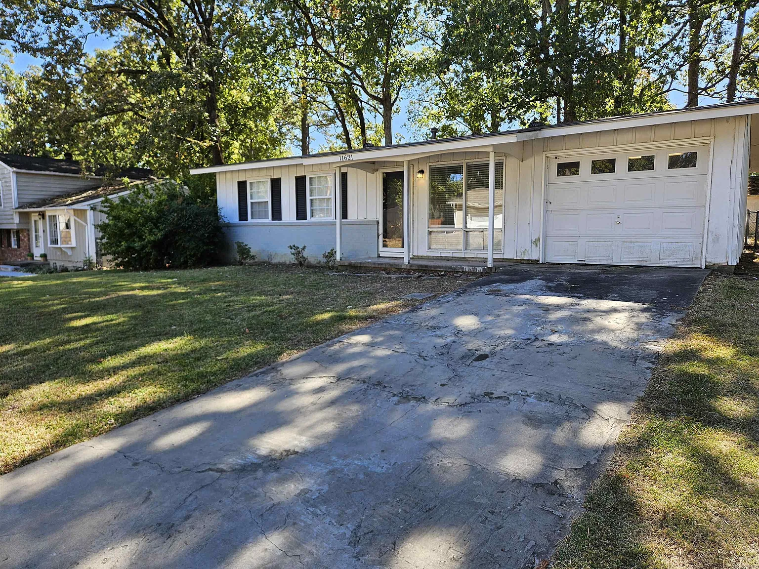 3 bed, 1.0 bath, 957 sqft, $1,375 — Photo 4