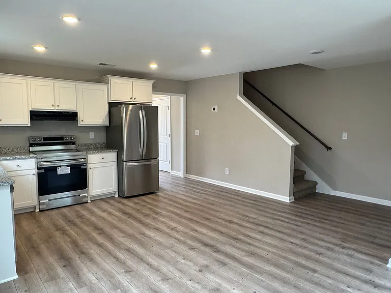 215 Mountaindale Dr #208 — Photo 8