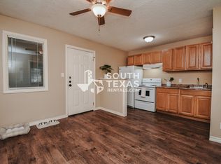 1811 Lawndale Ave APT 6, Victoria, TX 77901