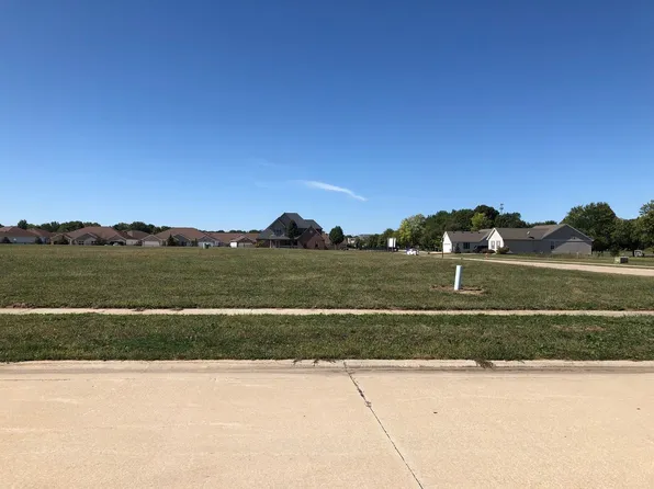 1901 Kathryn, Urbana, IL 61802