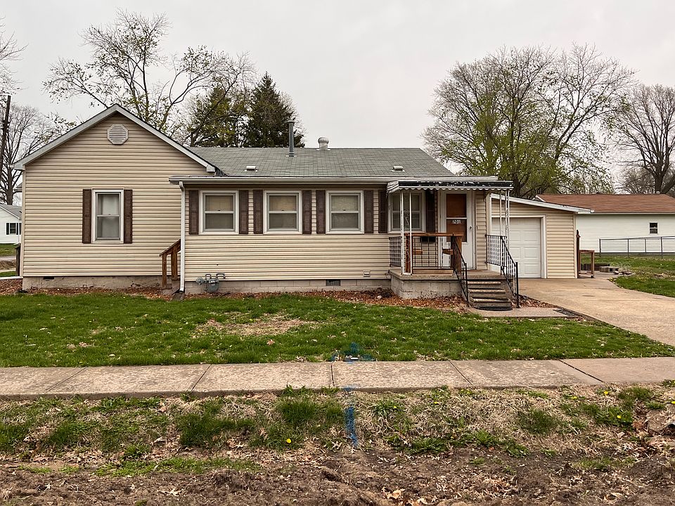 1st image of 701 E Olive St