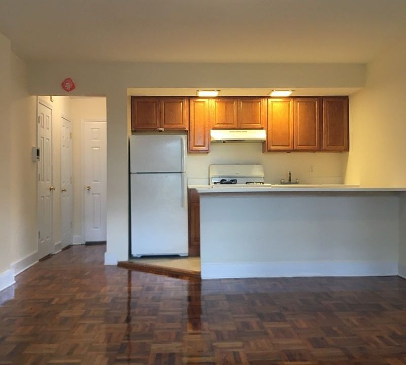 1st image of 19211 42nd Ave APT 3