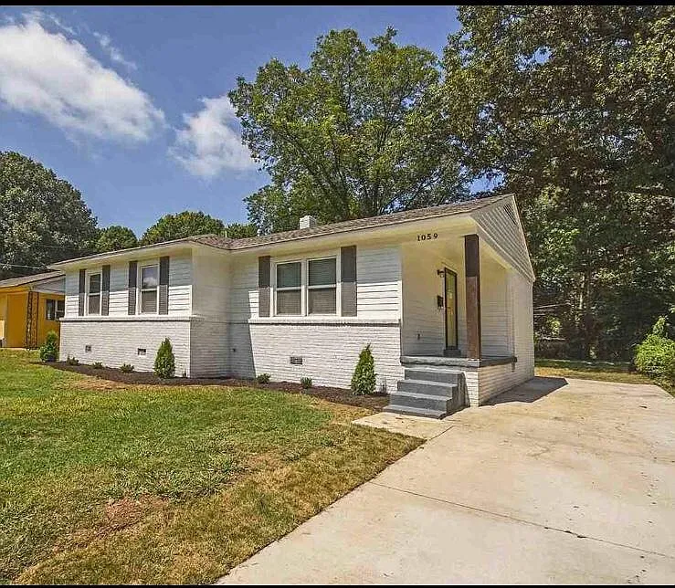 1059 S White Station Rd