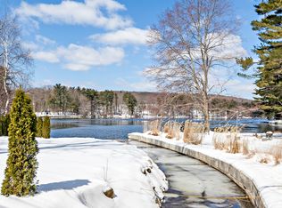 86 Pinewood Trl, Trumbull, CT 06611