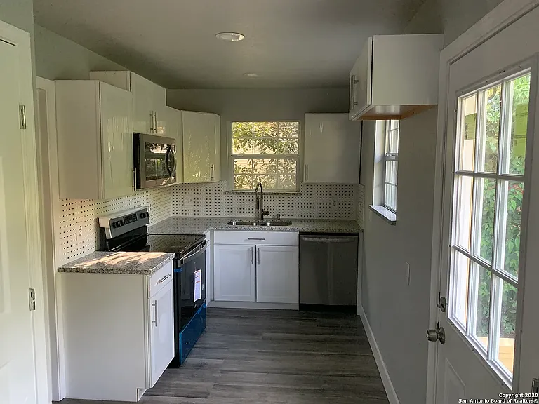 135 San Angelo — Photo 3