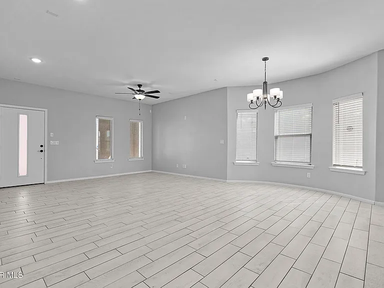 932 Texas Madrone Dr — Photo 8