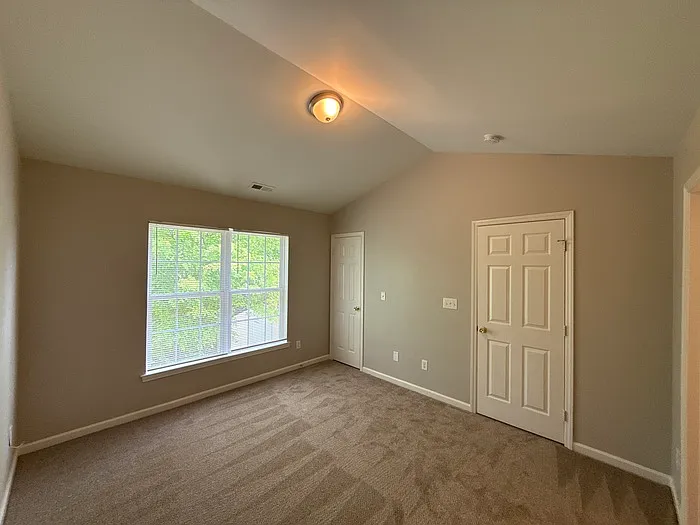 1207 Joannas Ct — Photo 10