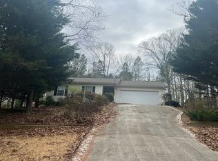 82 Weeping Willow Ln, Dawsonville, GA 30534