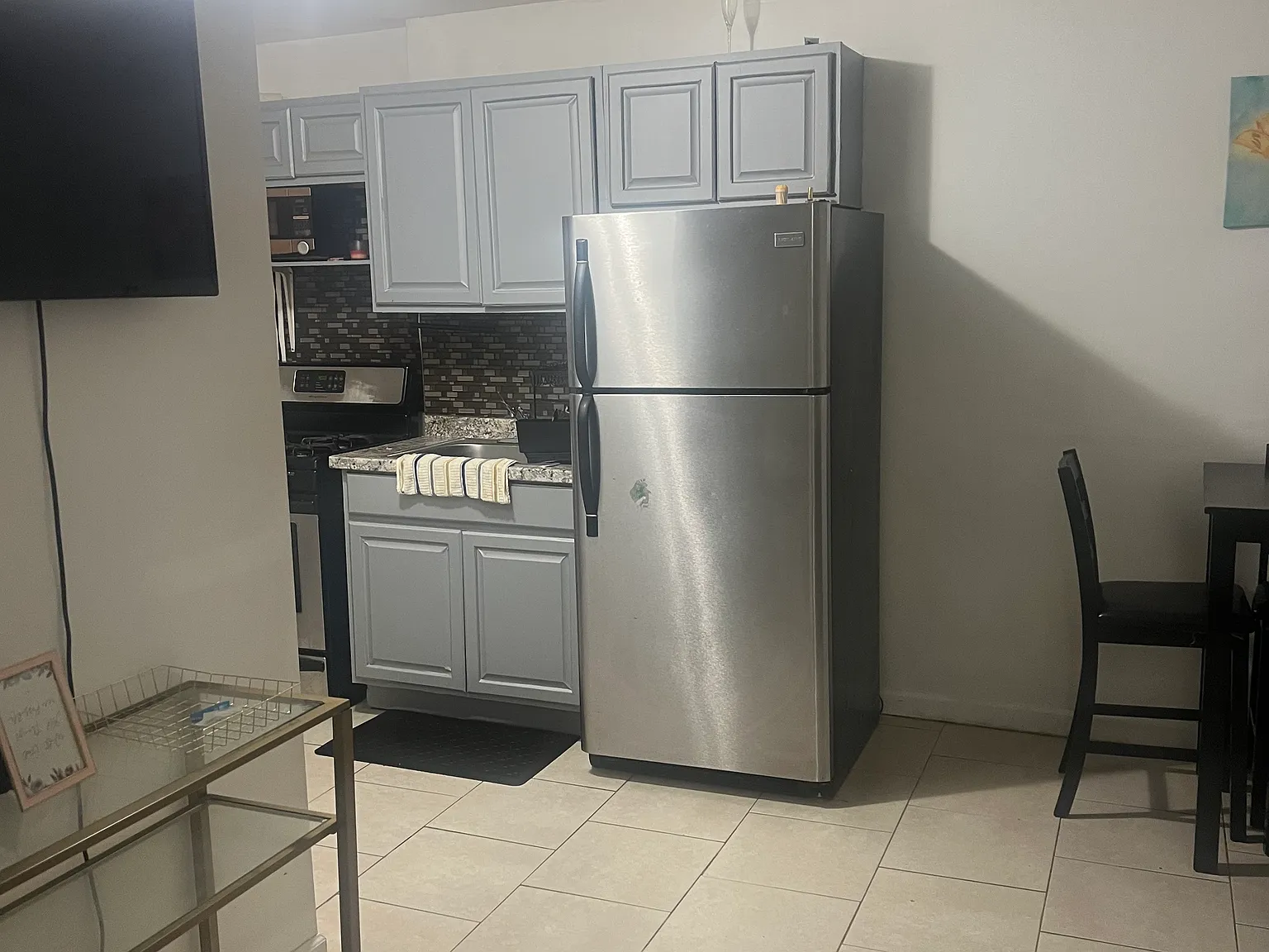 2 bed, $2,400 — Photo 3