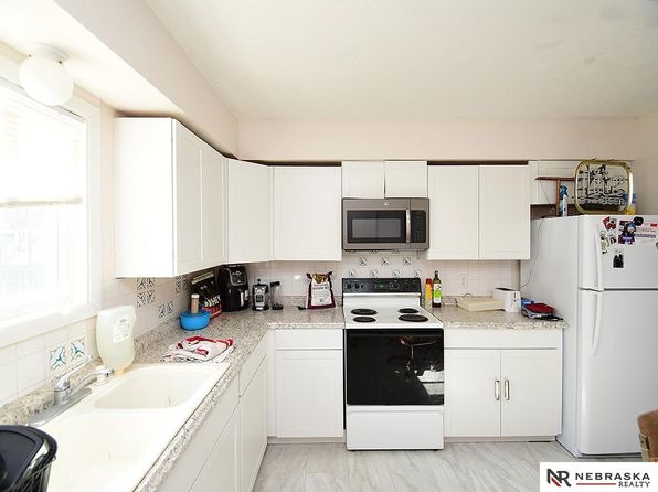 omaha-nebraska-75767315 picture