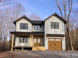 1351 Old Country Rd, Waynesville, NC 28786