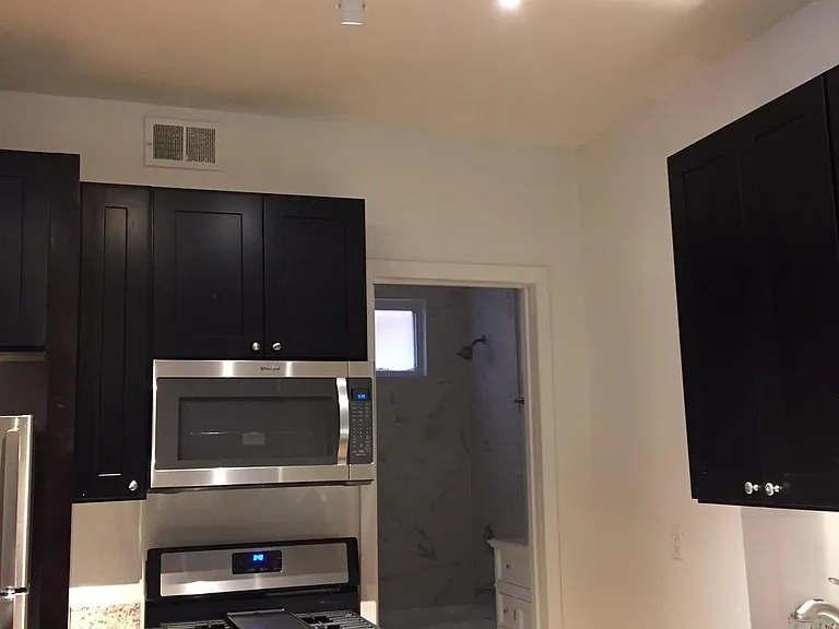 3110 N Racine Ave #1R — Photo 10