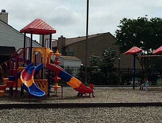 2nd image of 4632 Marlwood Way