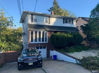 804 Harvard Pl, Fort Lee, NJ 07024