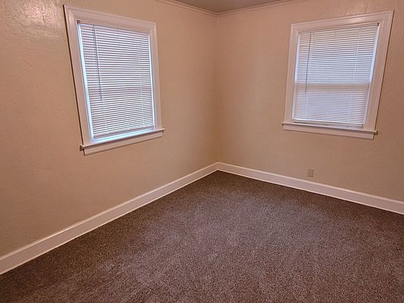 4th image of 536 Haven St #C