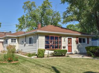 5735 N 58th St, Milwaukee, WI