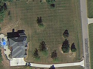 9 Meadow Wood Dr, Granville, OH 43023