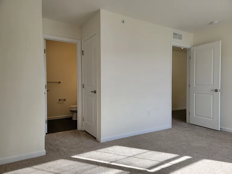 30 Howard Dr — Photo 17