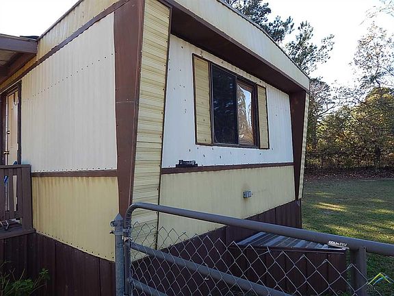 2nd image of 4714 Skyline Dr