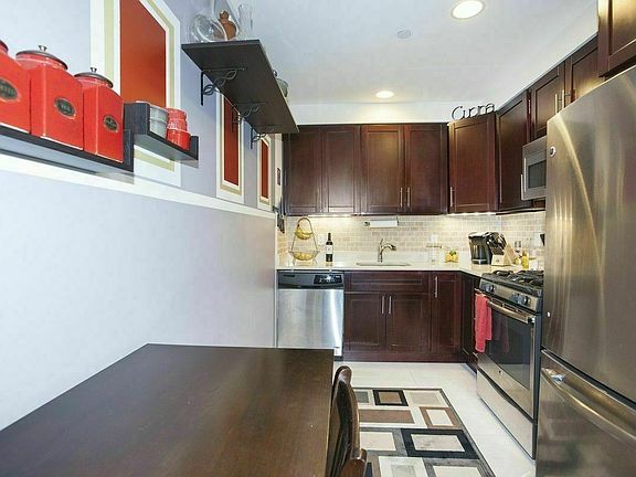 4th image of 456 W 167th St APT 4C
