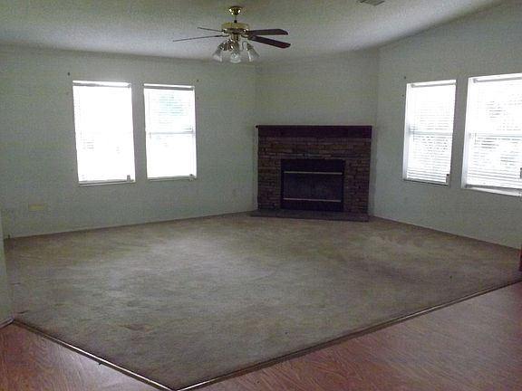 4th image of 4760 NW 19th St #398