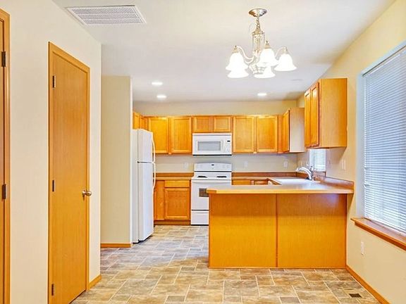 5th image of 6341 42nd St NE