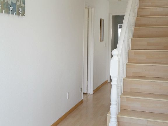 2nd image of 320 N Catalina Ave APT 1