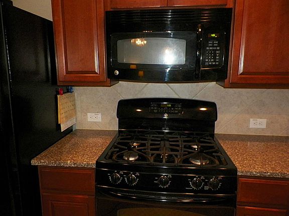 4th image of 16435 River Wood Ct