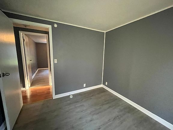 3rd image of 7518 152nd St E