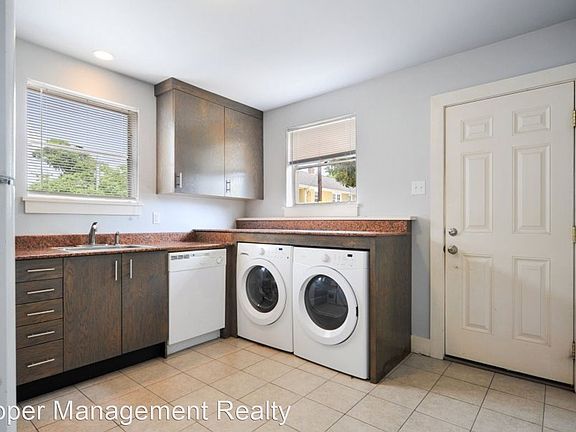 2nd image of 300-304 Arabella St