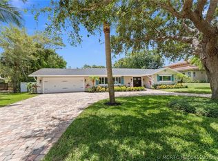 3 Mandalay Rd, Sewalls Pt, FL 34996