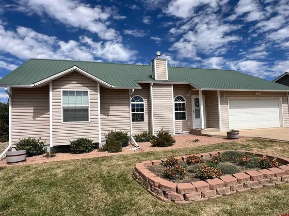 213 W Menefee Street, Mancos, CO 81328