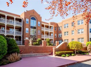 15 Highland St #201, Hartford, CT 06109