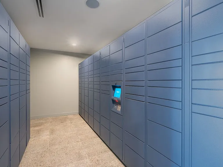 Amazon package lockers