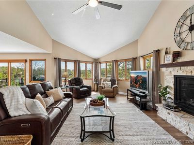 32796 S Buck Creek Rd, Gravois Mills, MO, 65037